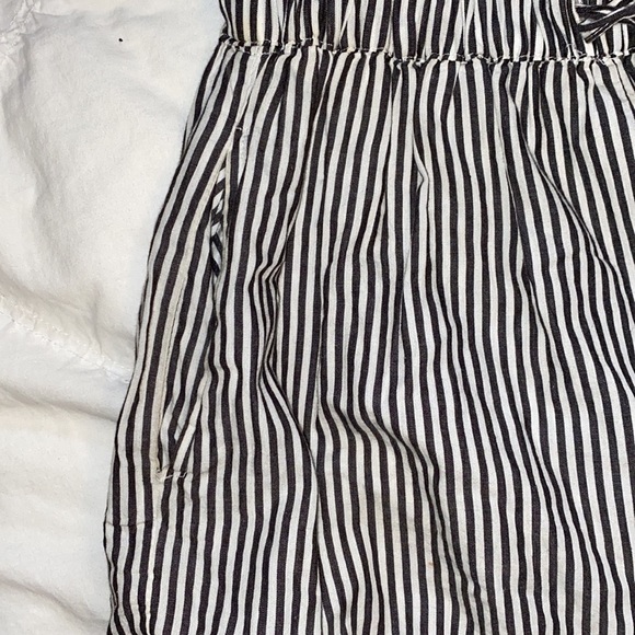 stripped romper - Picture 6 of 7